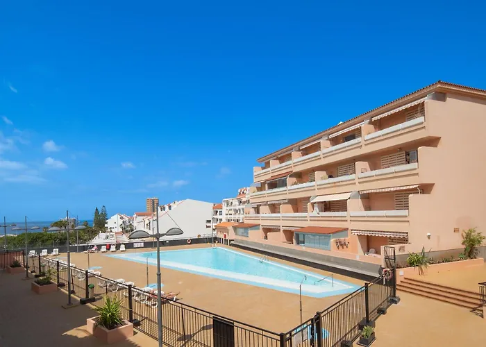 213 Seres Arona (Tenerife)