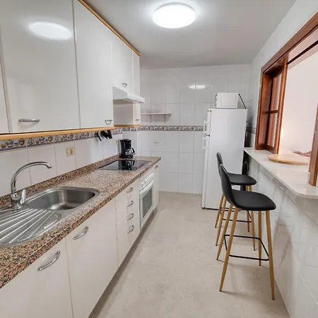 213 Seres * Арона